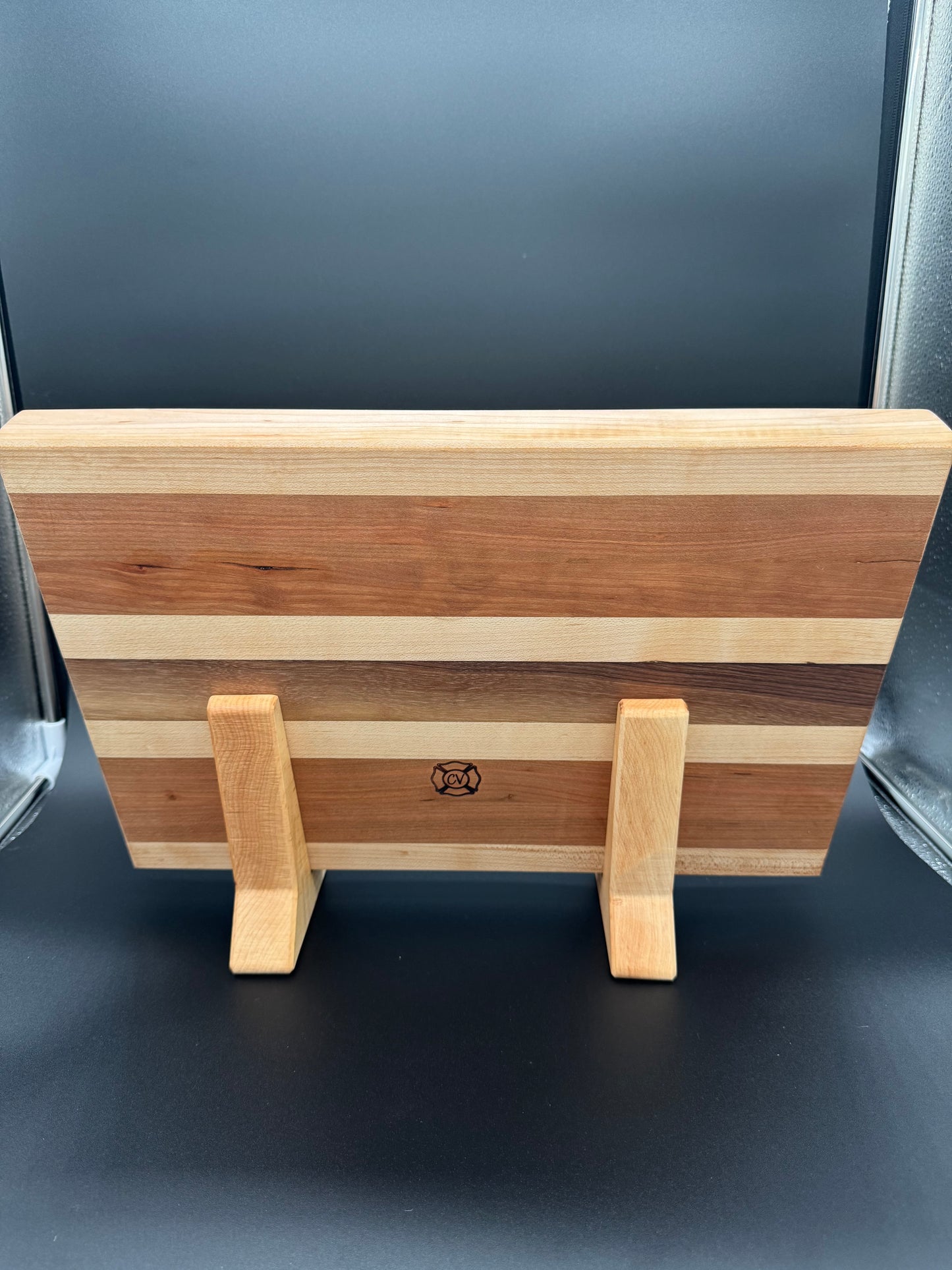 Heritage Edge Grain Cutting Board